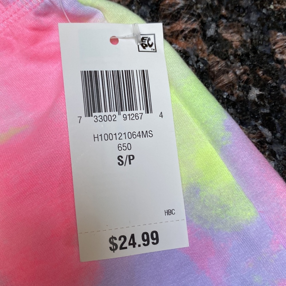 Printed Short NEW!​ - Picture 3 of 5